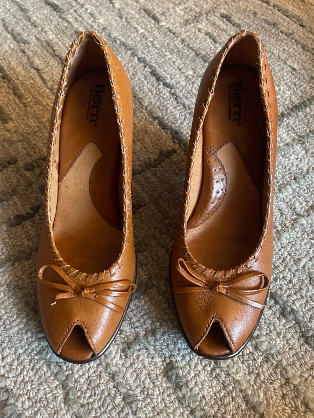 Sz 8 Born Leather Wedge Comfort Heels